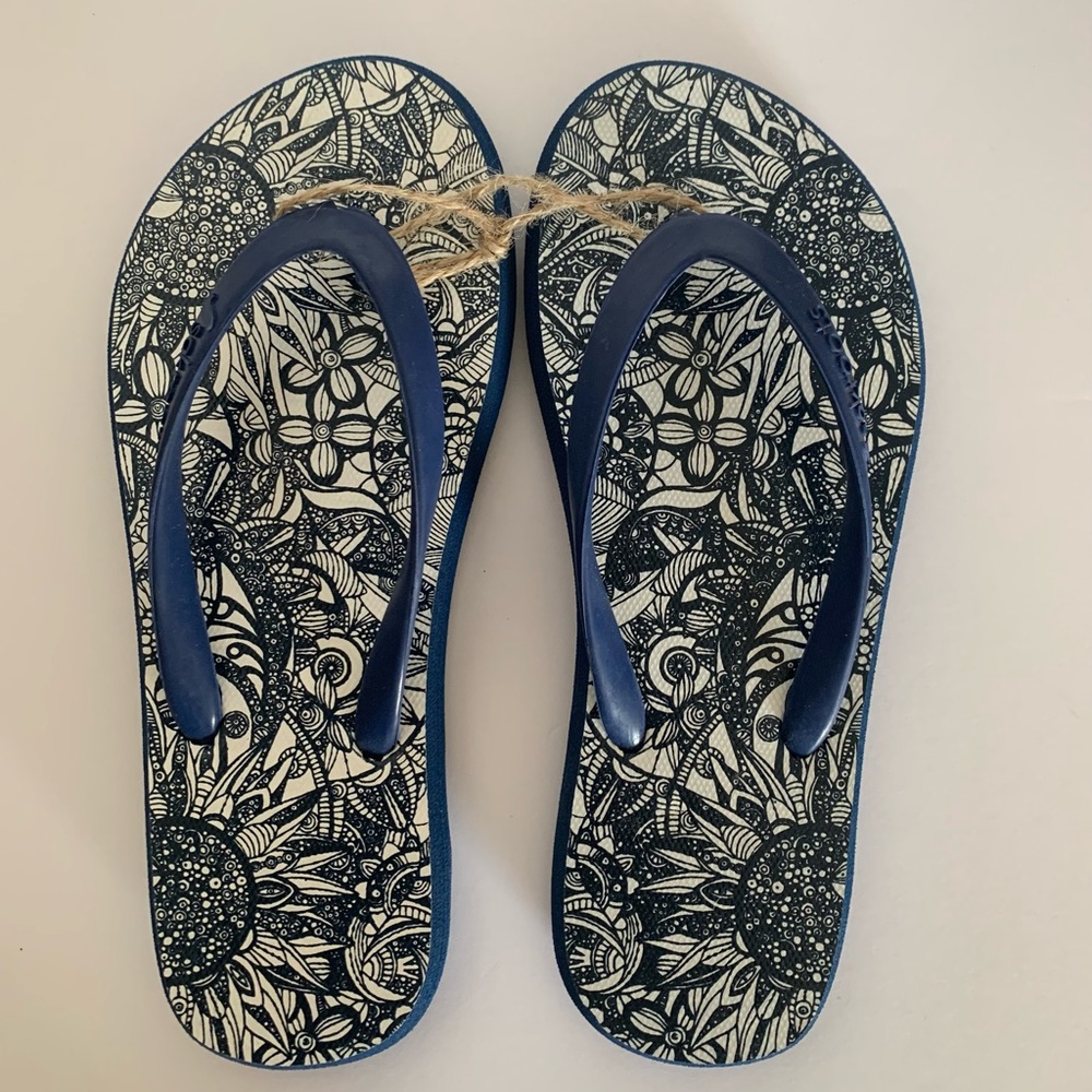 Sakroots Encore flip-flops( For Women)